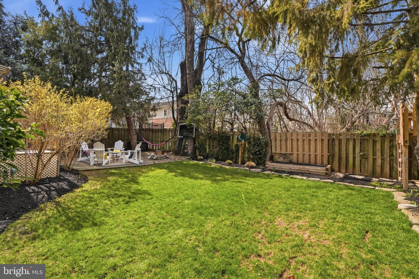 11 Glen Avenue N photo 21