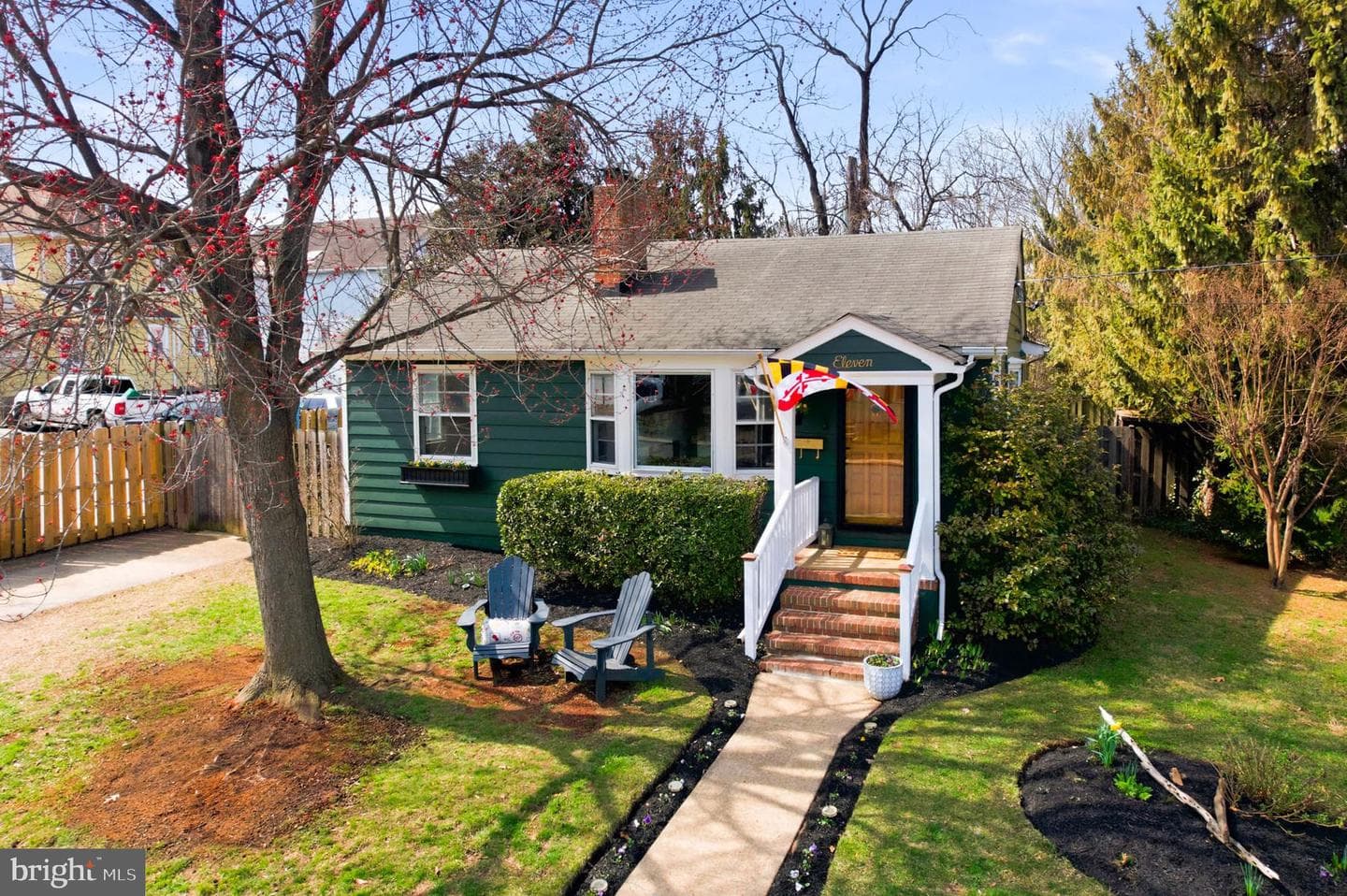 11 Glen Avenue N photo 30