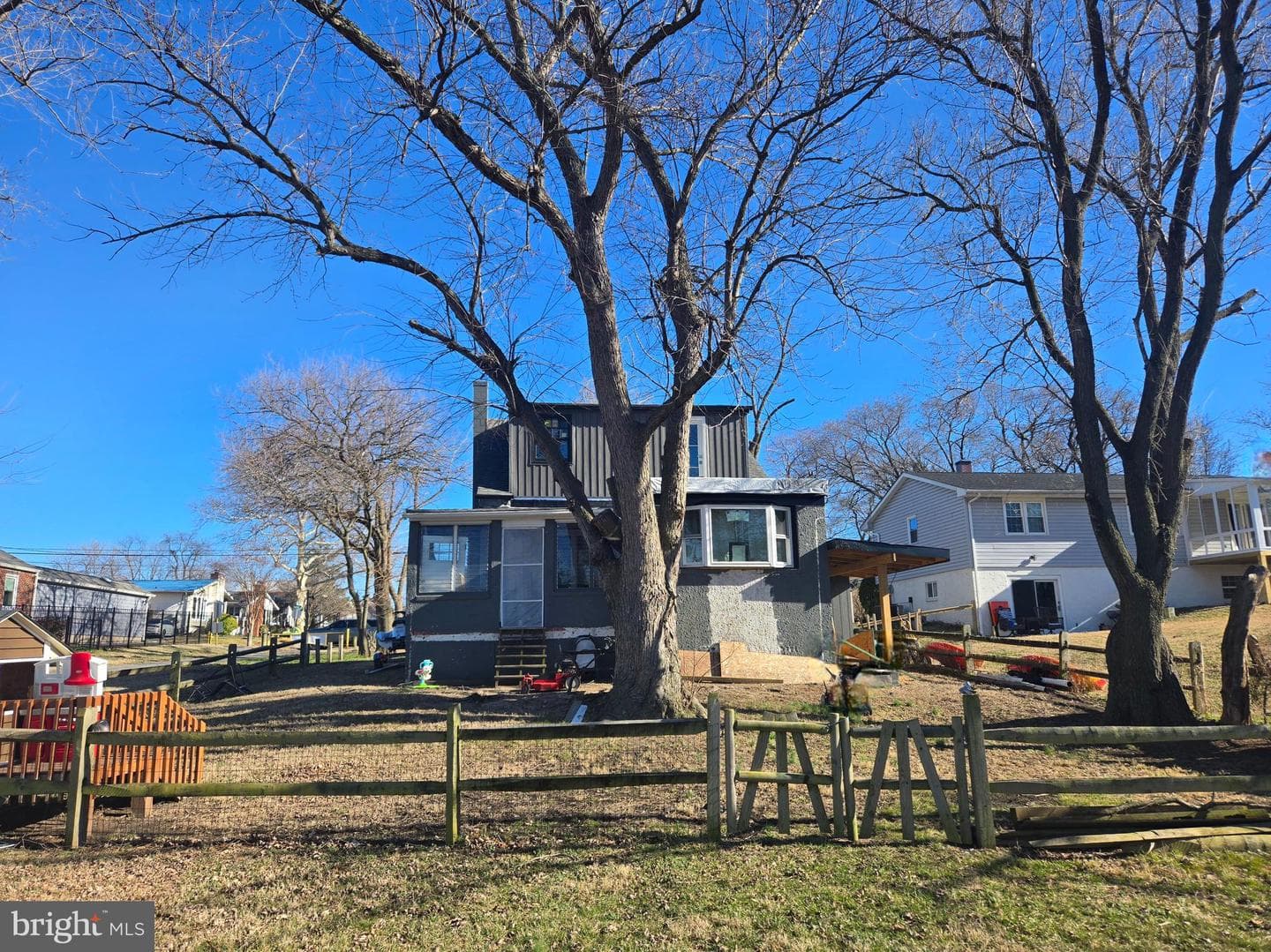208 Harlem Road photo 18