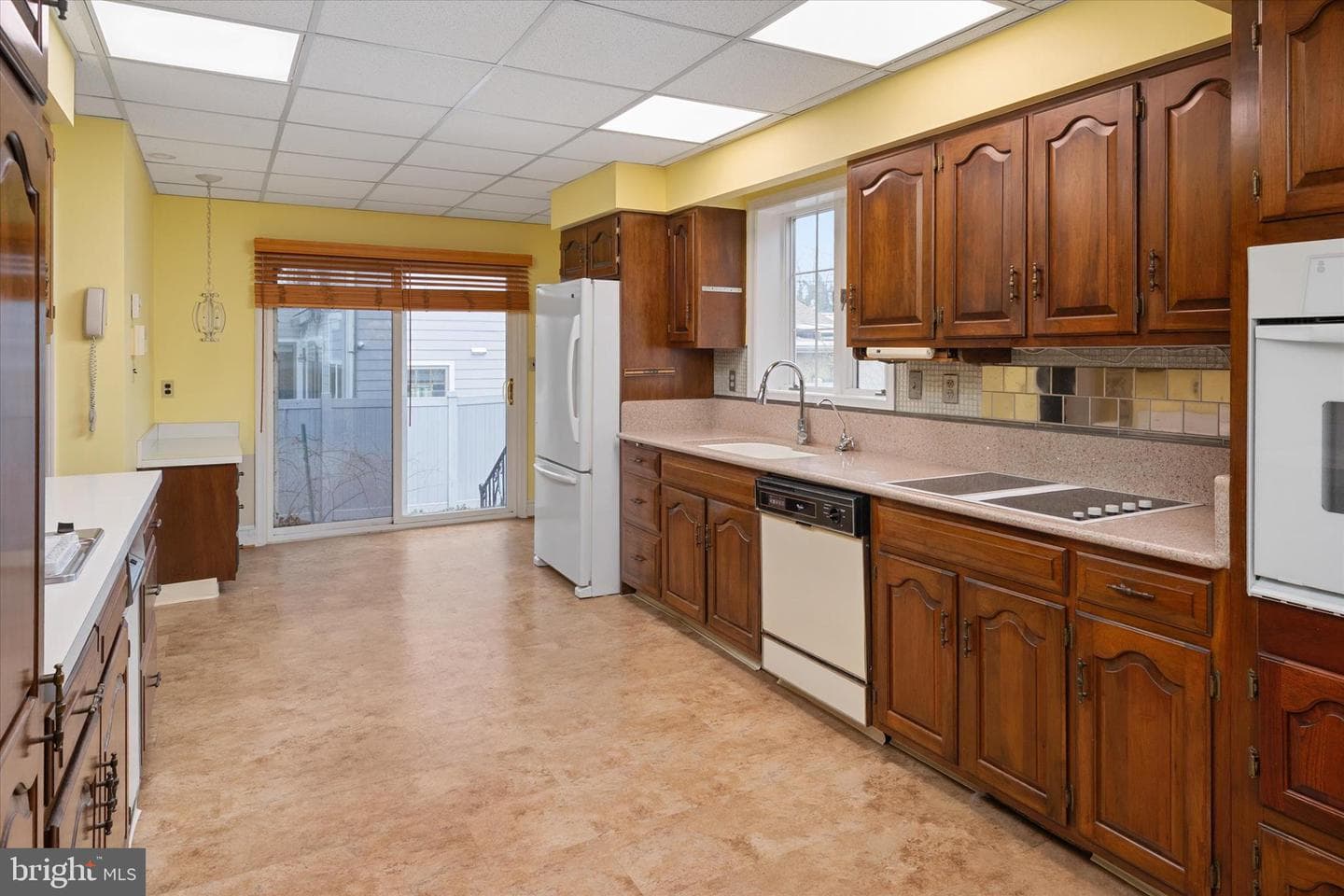 20 Granada Road photo 8