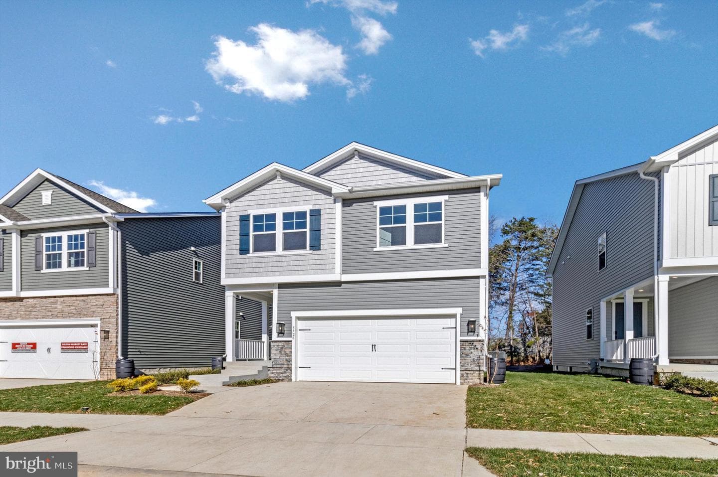 5726 Howard Drive photo 3