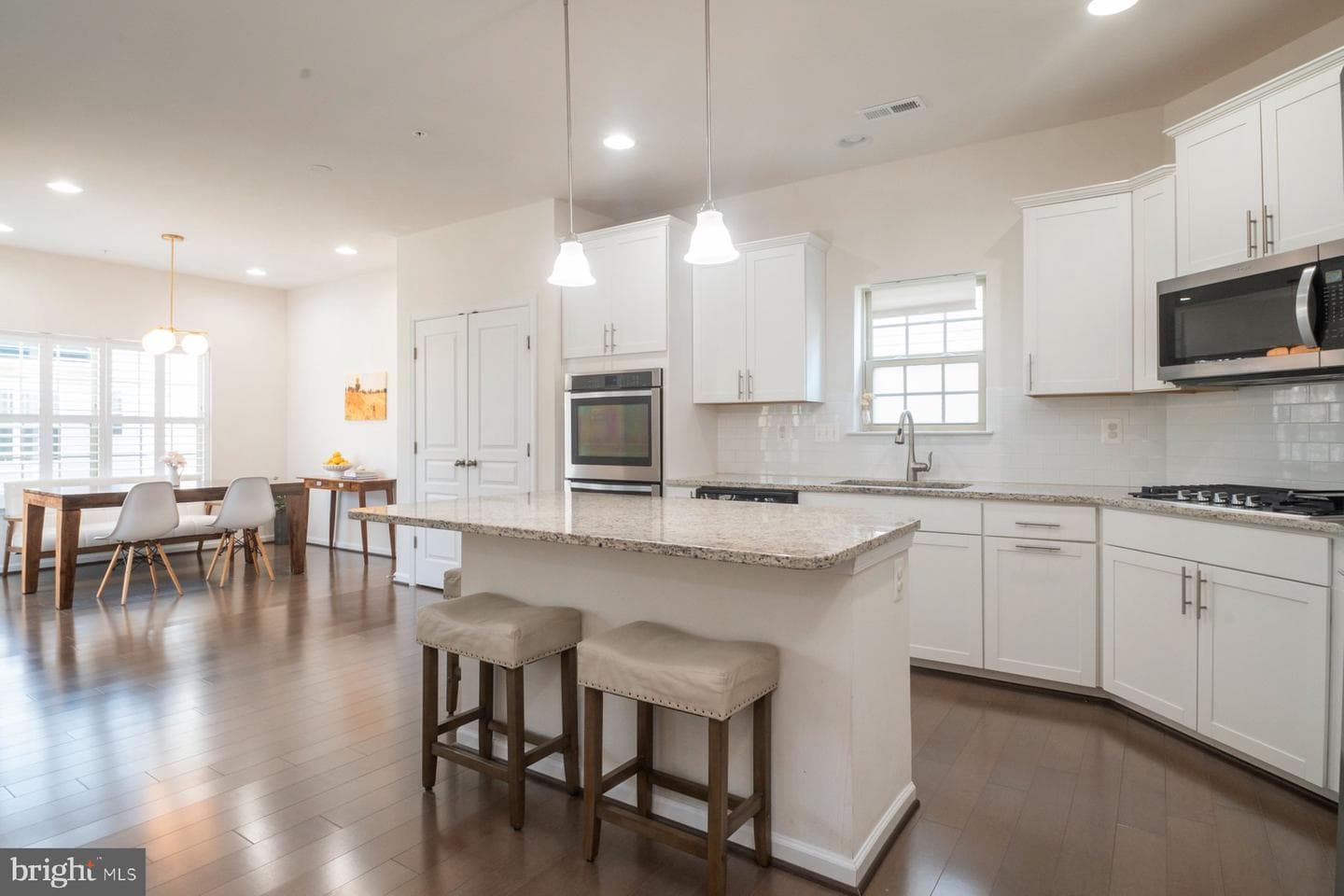 7605 Gigur Drive photo 4