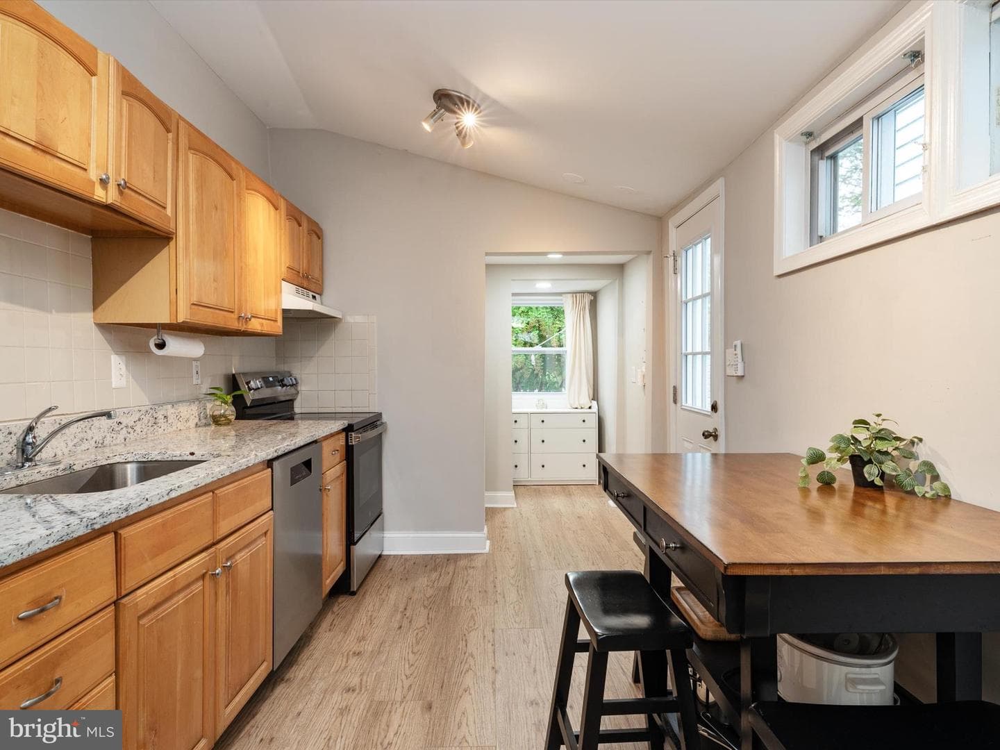 198 Clay Street photo 15