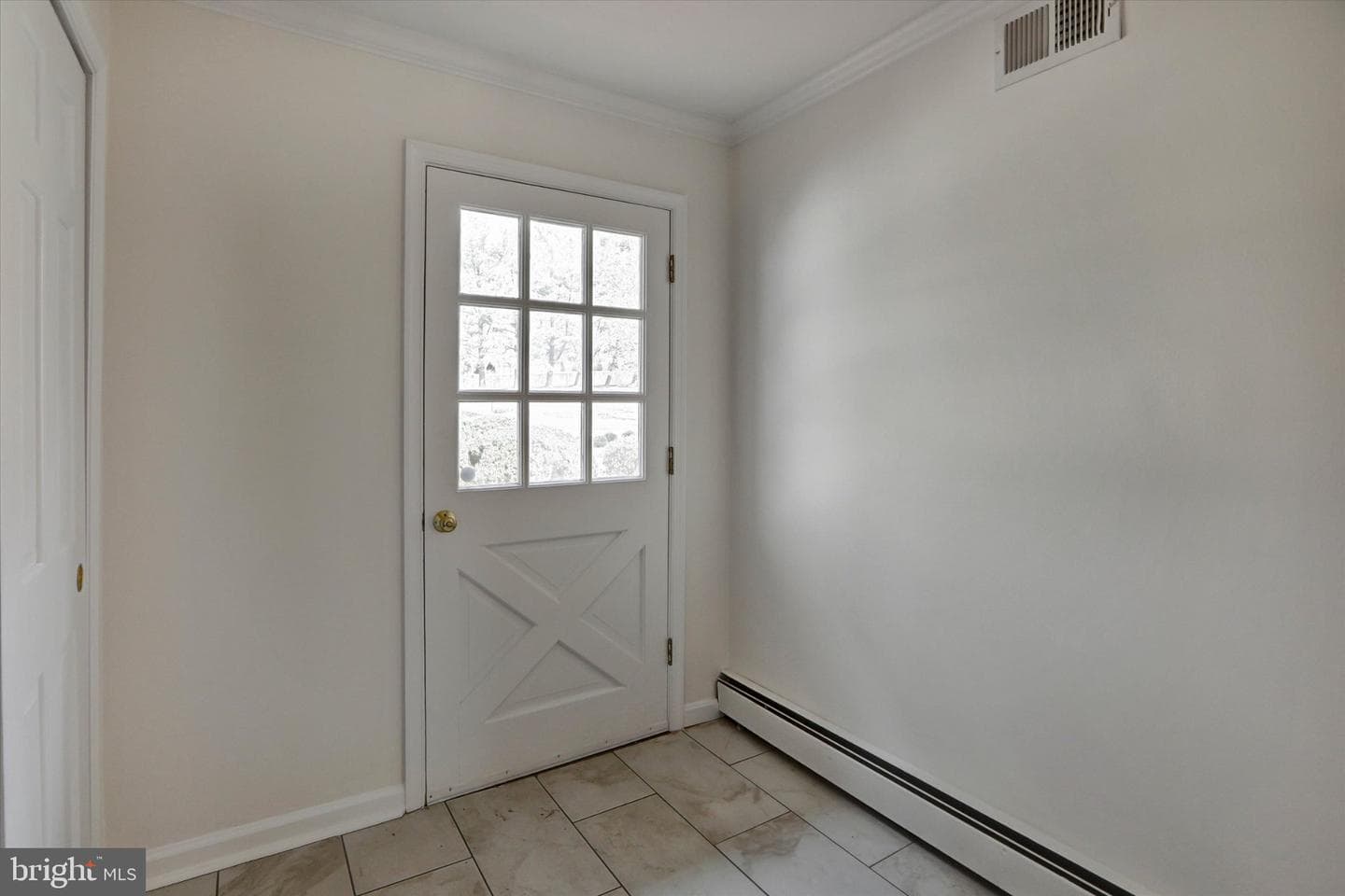 3463 Constellation Drive photo 8