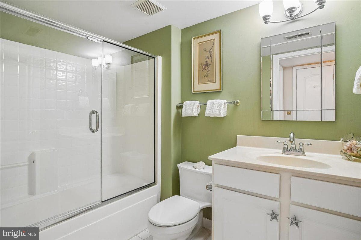 7001 Clinton Court #7b photo 21