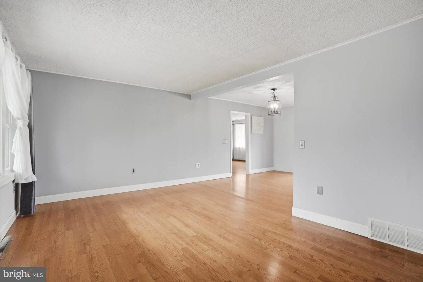616 Cedarwood Lane photo 7