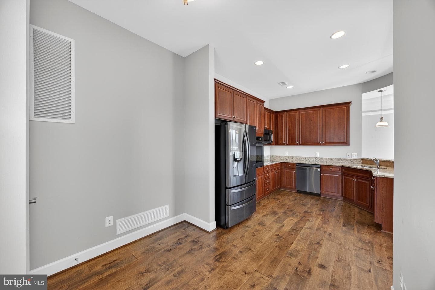 1915 Towne Centre Boulevard #403 photo 25