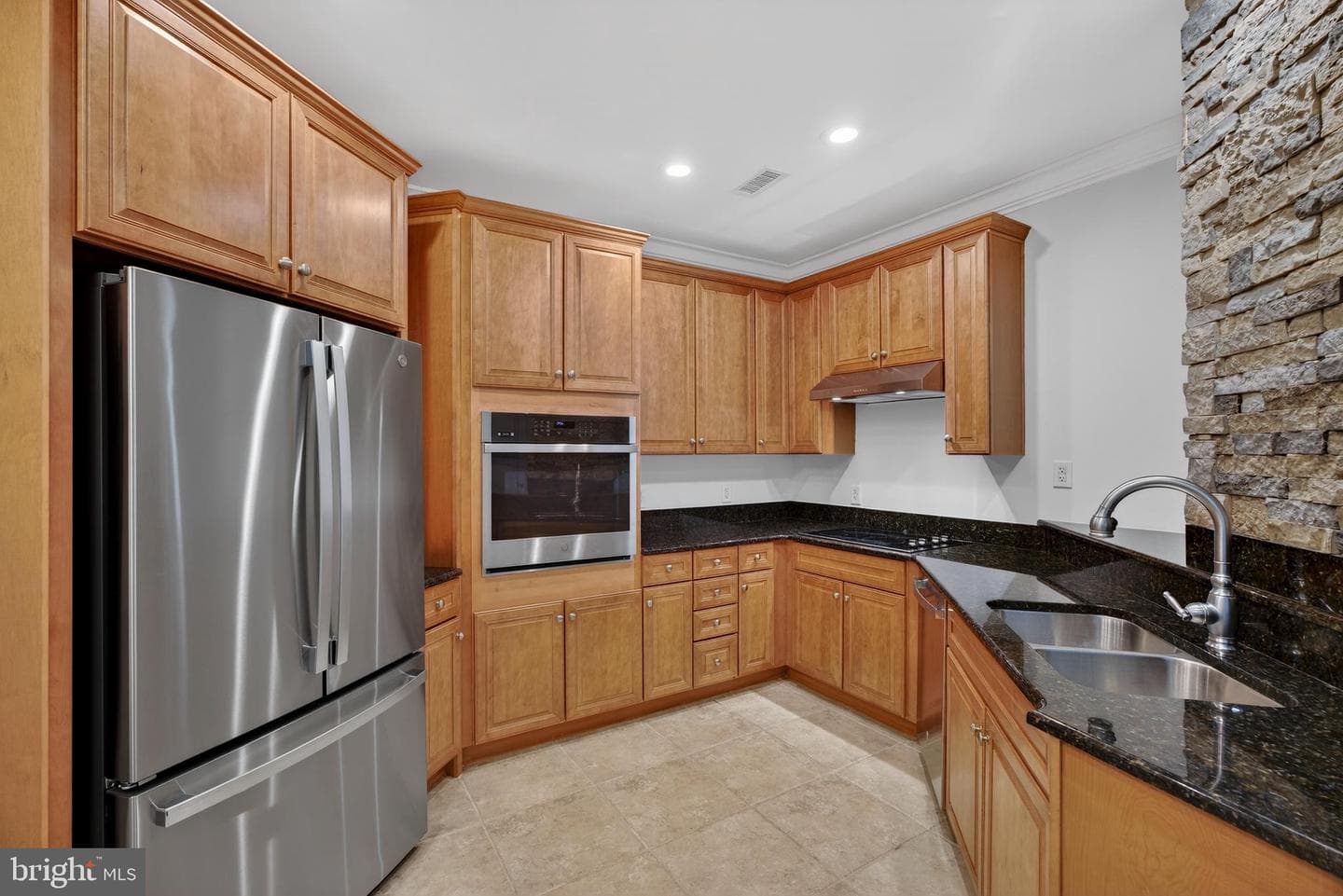 1915 Towne Centre Boulevard #513 photo 12