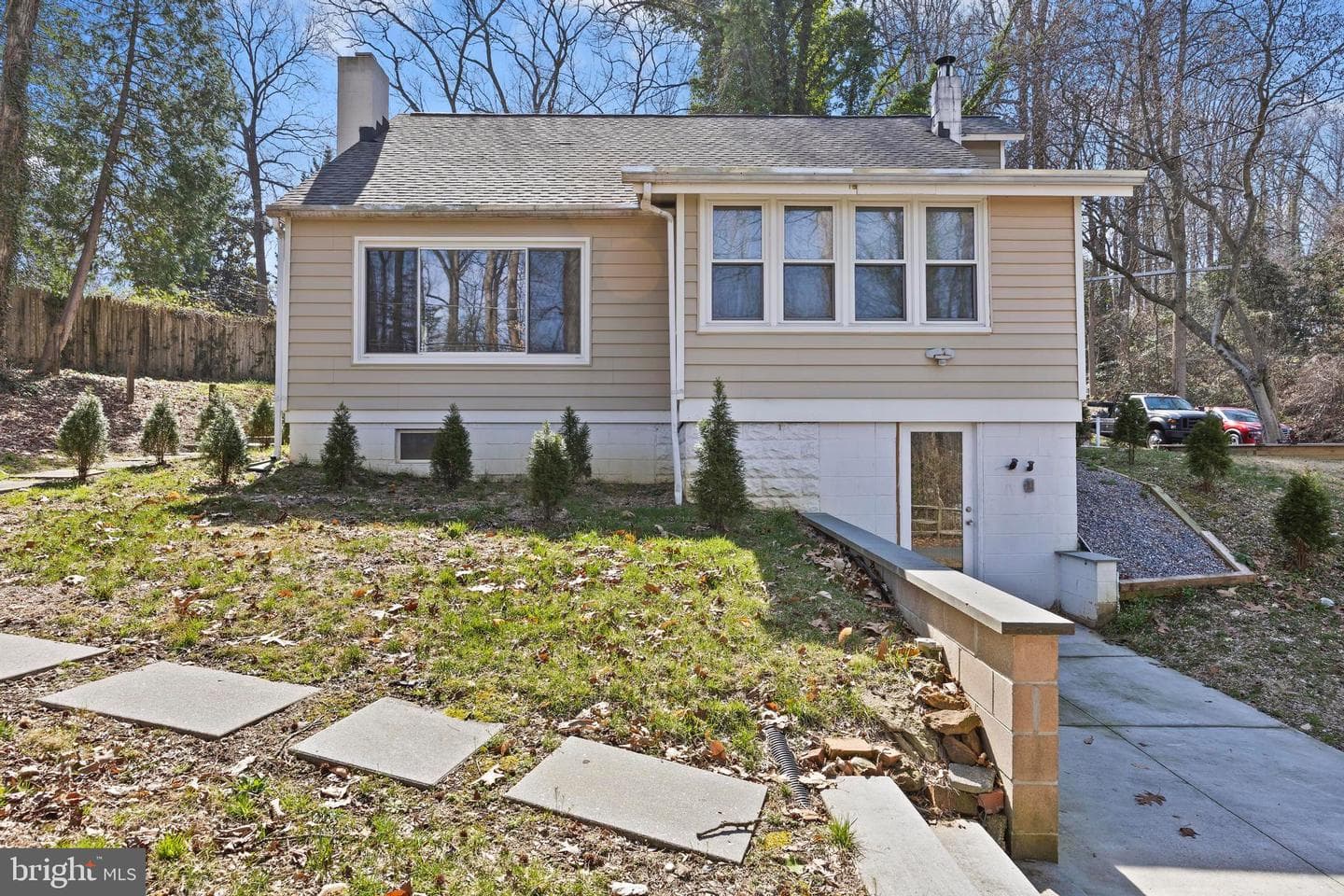 452 Kyle Road photo 3