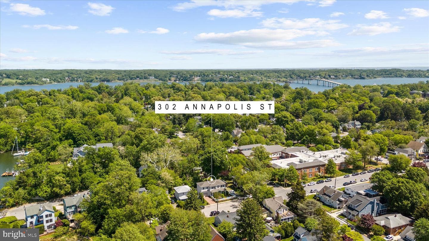 302 Annapolis Street photo 85