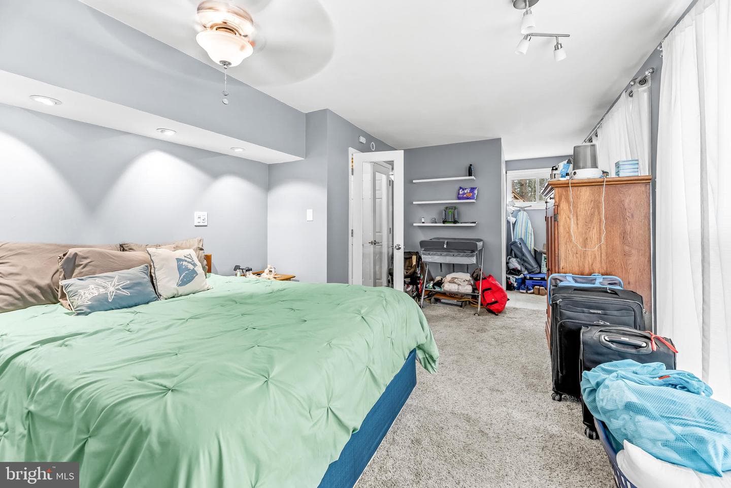 207 1st Street photo 21