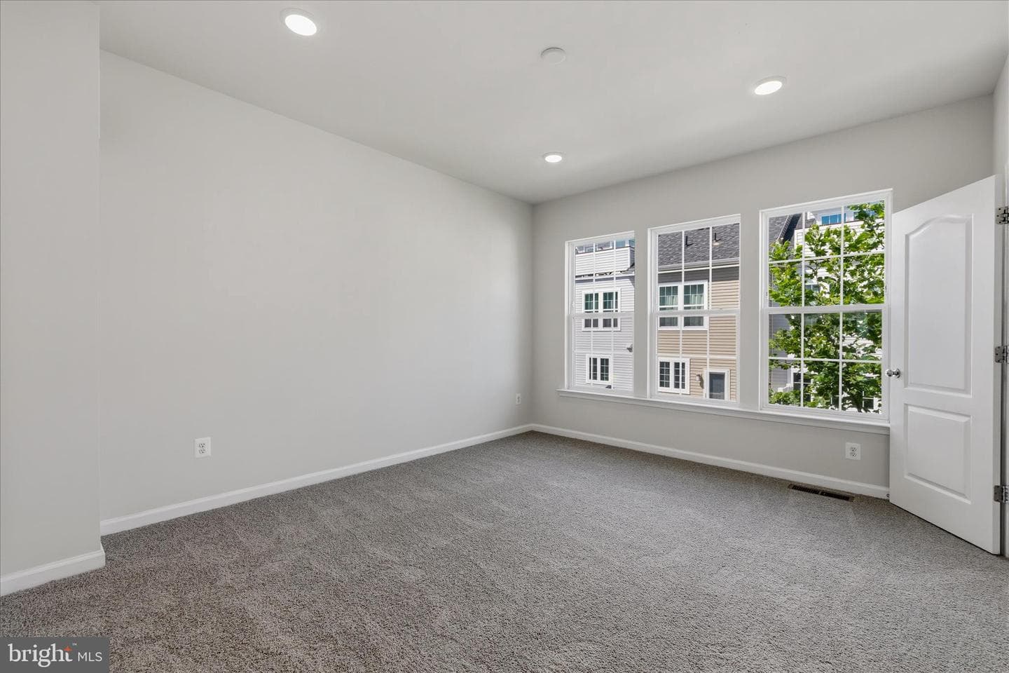 2708 Wessex Circle photo 31