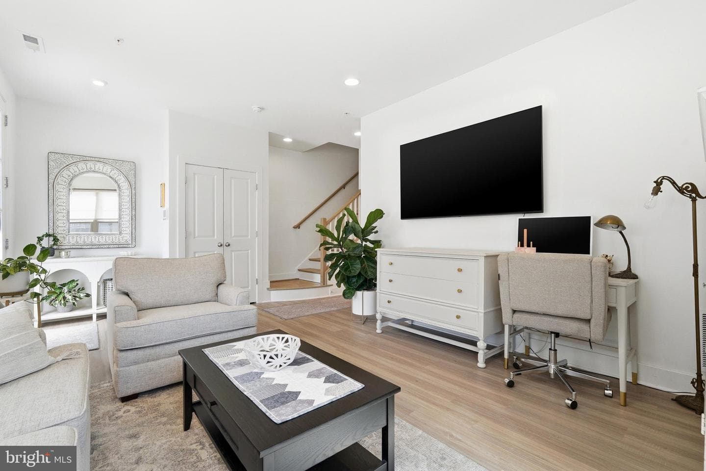 3311 Streamlet Ln photo 8