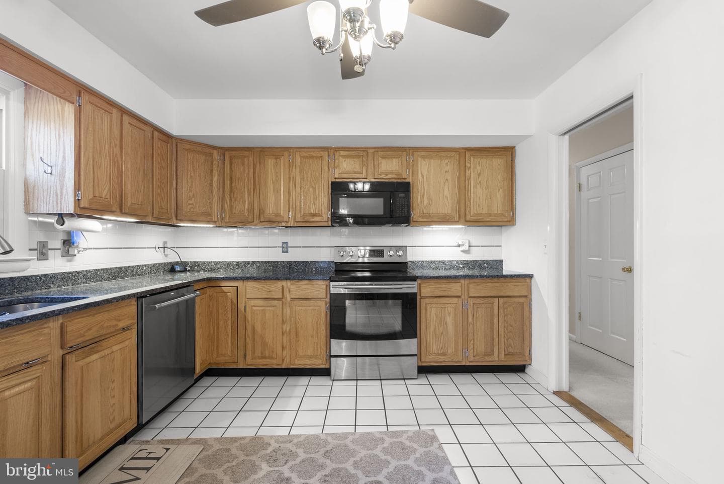 712 Petersburg Road photo 9