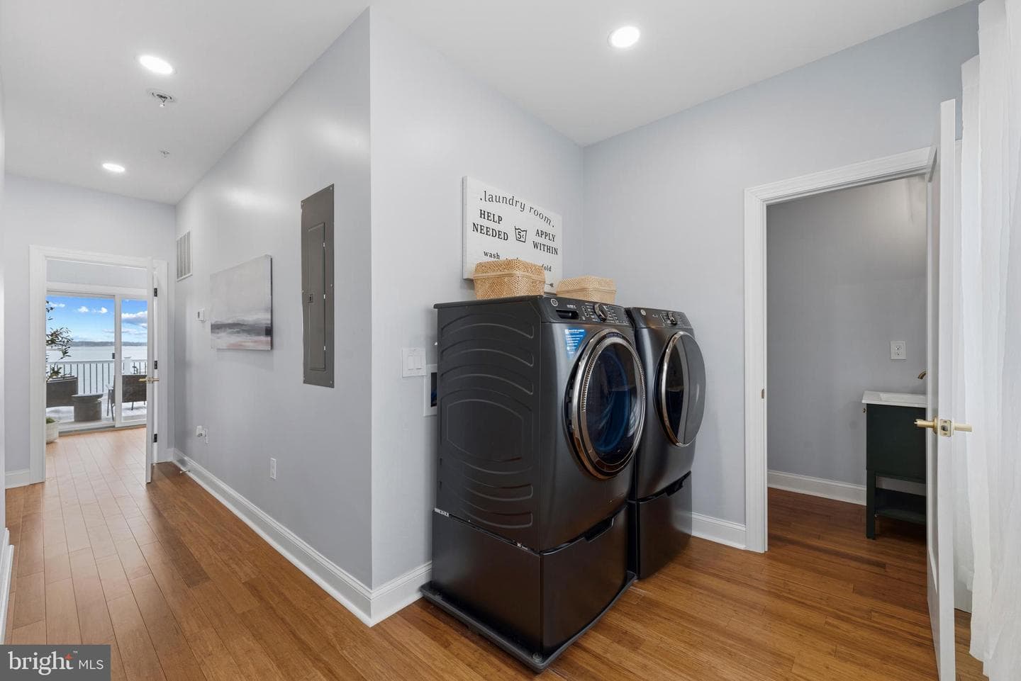 3675 1st Avenue photo 25