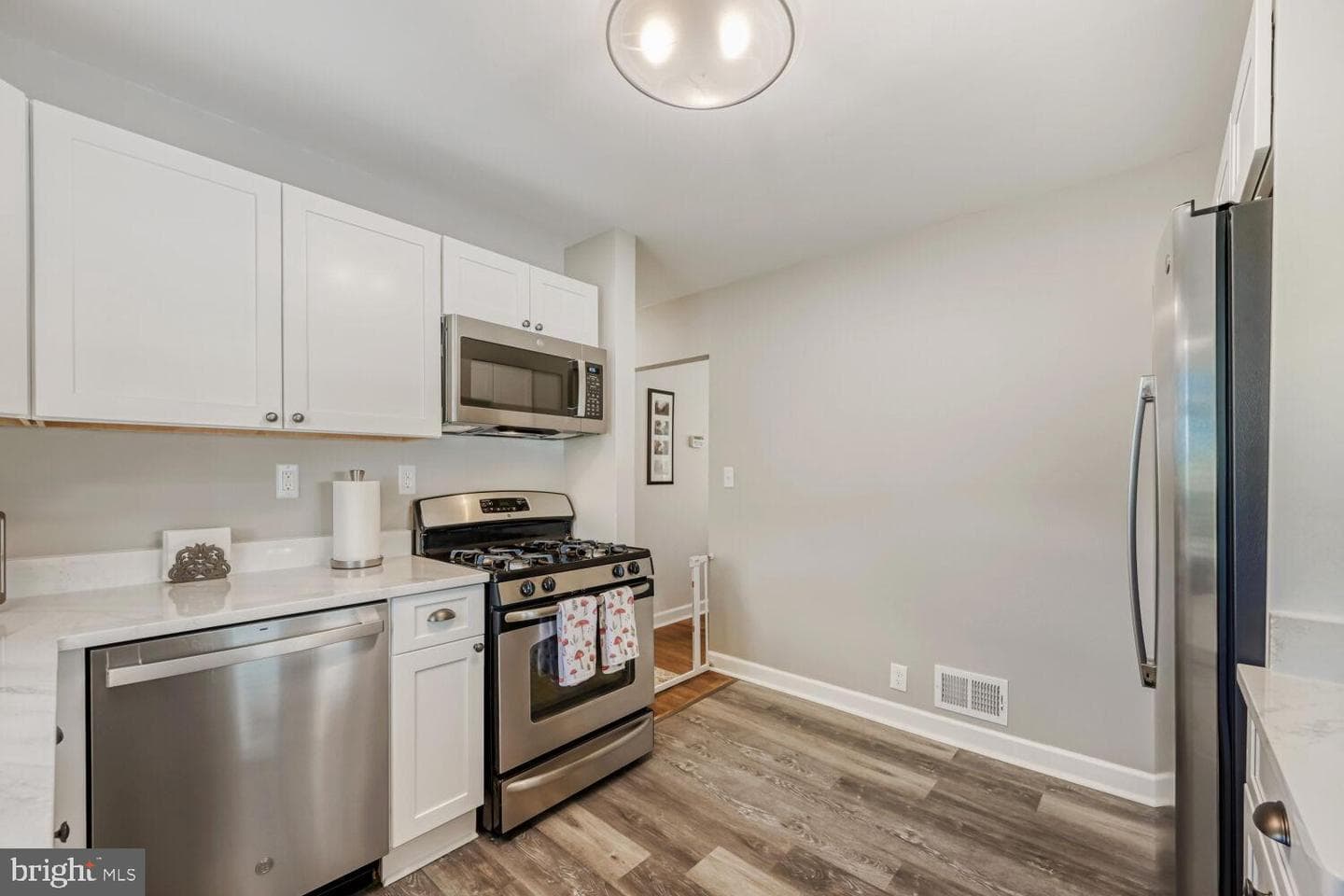5711 Redmond Street photo 12