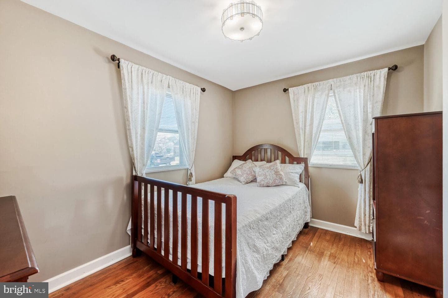 5711 Redmond Street photo 13