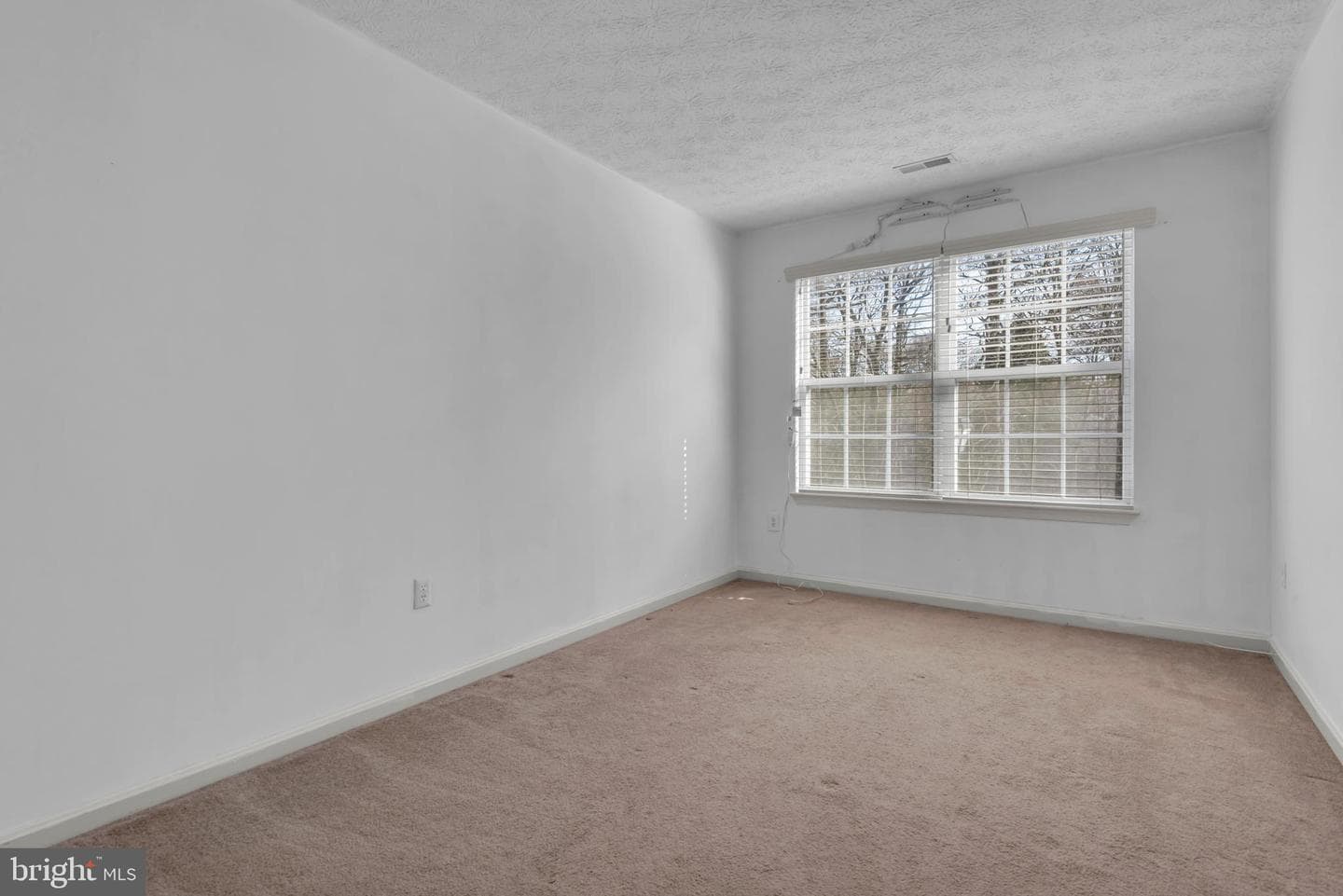 40 Ironstone Court #j photo 13