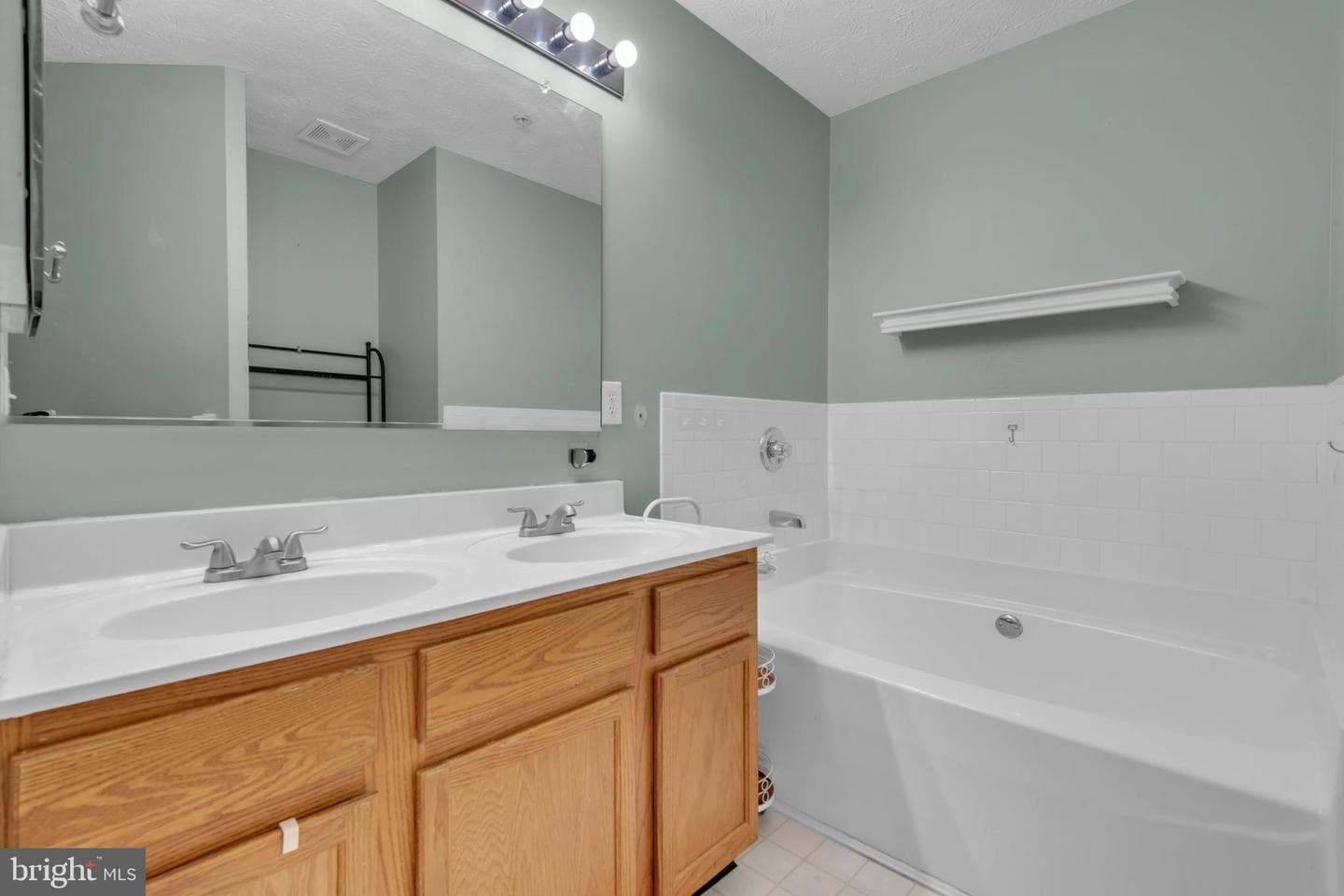 40 Ironstone Court #j photo 20