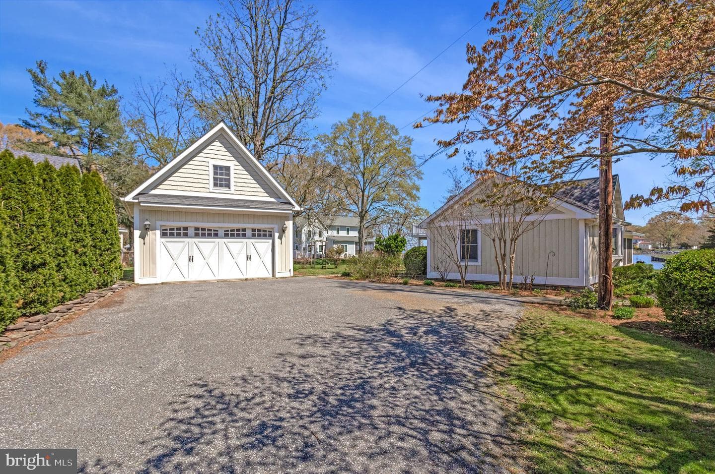 1268 Hayes Road photo 3