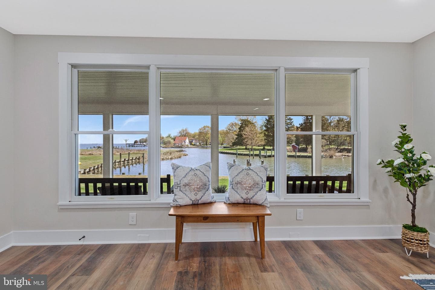 1268 Hayes Road photo 32