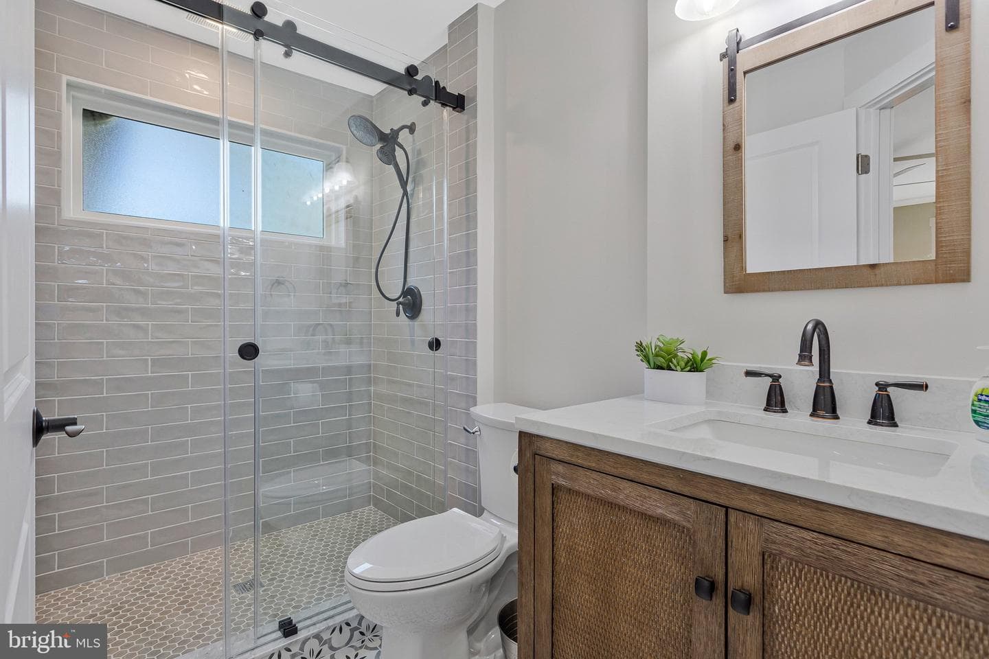 1268 Hayes Road photo 37