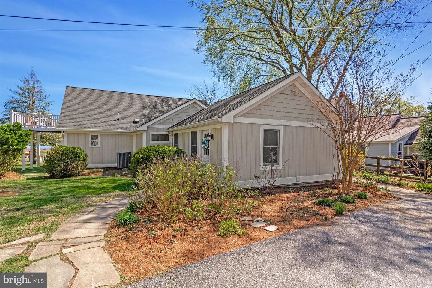 1268 Hayes Road photo 6