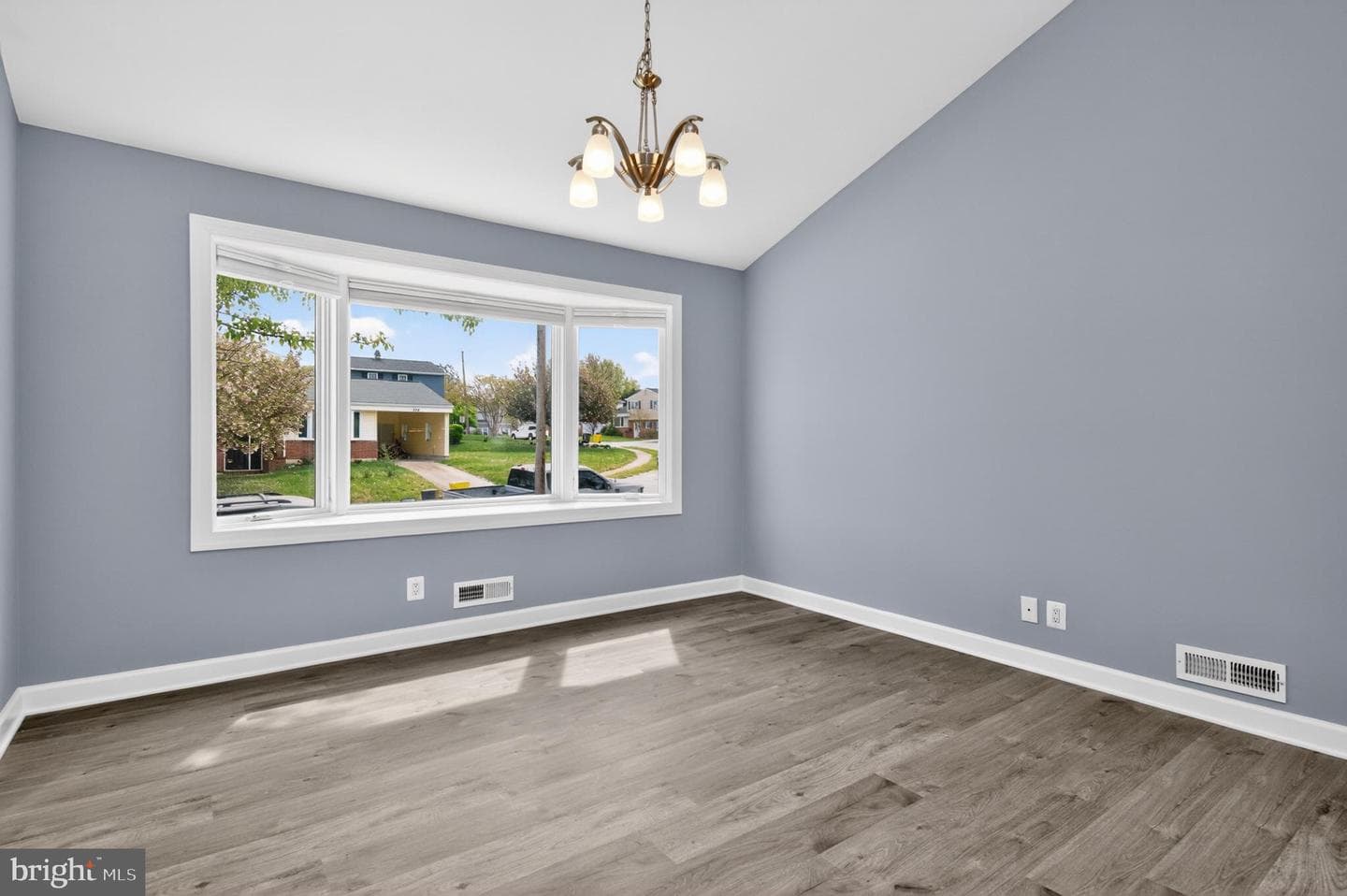 416 Sudbury Road photo 12