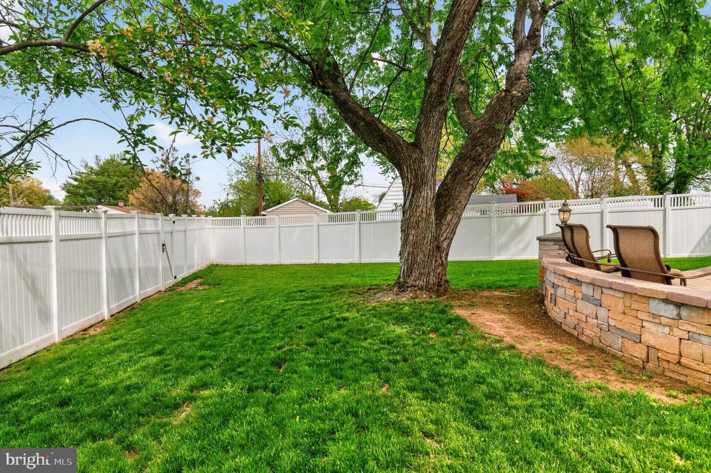 416 Sudbury Road photo 37