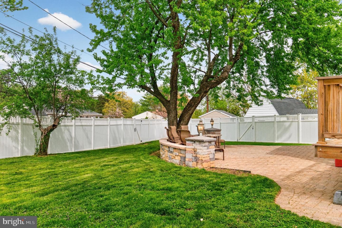 416 Sudbury Road photo 38
