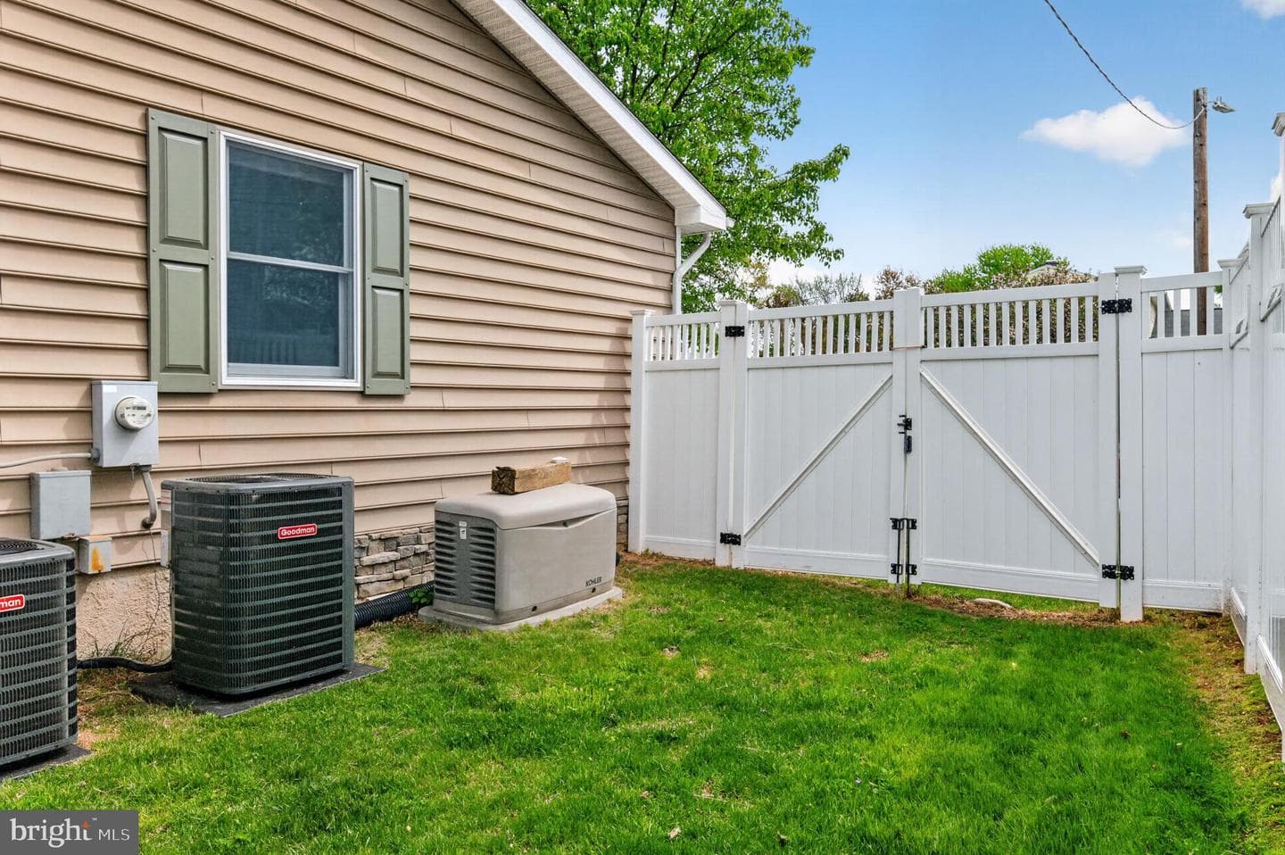 416 Sudbury Road photo 40