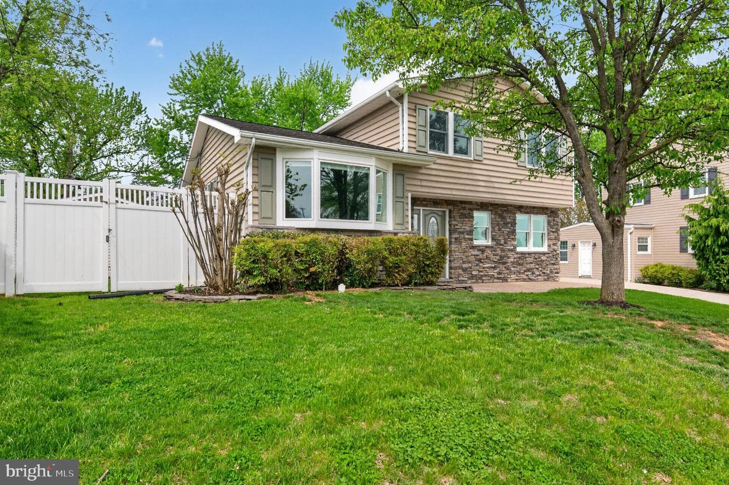416 Sudbury Road photo 42