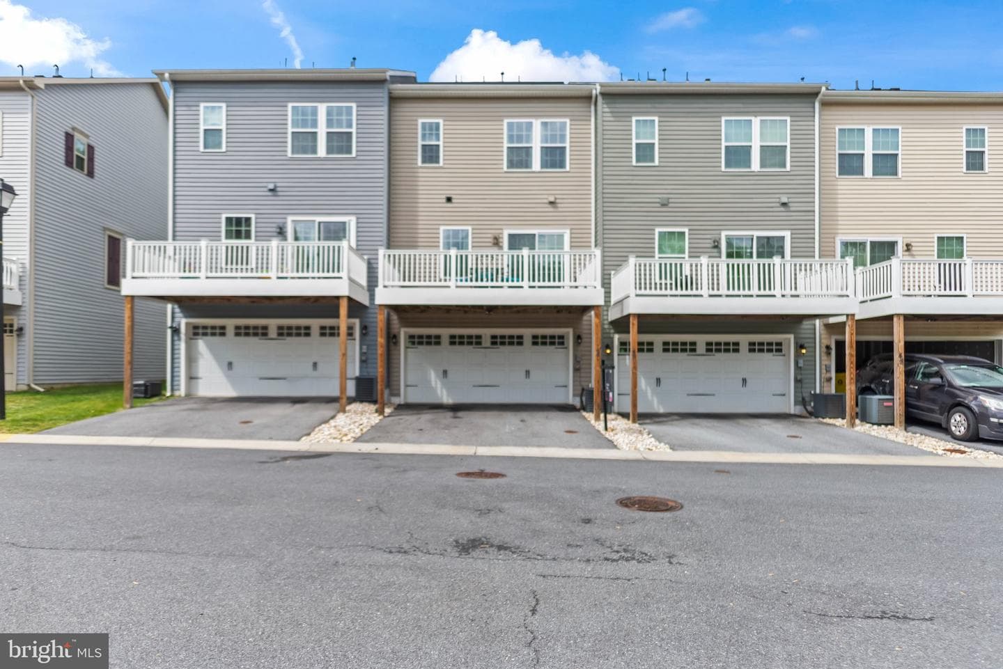 44 Cedar Hill Boulevard photo 19
