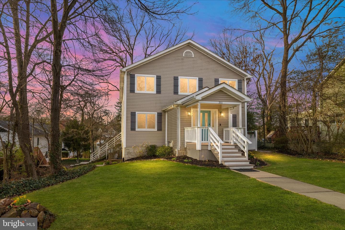 311 South Drive photo 2