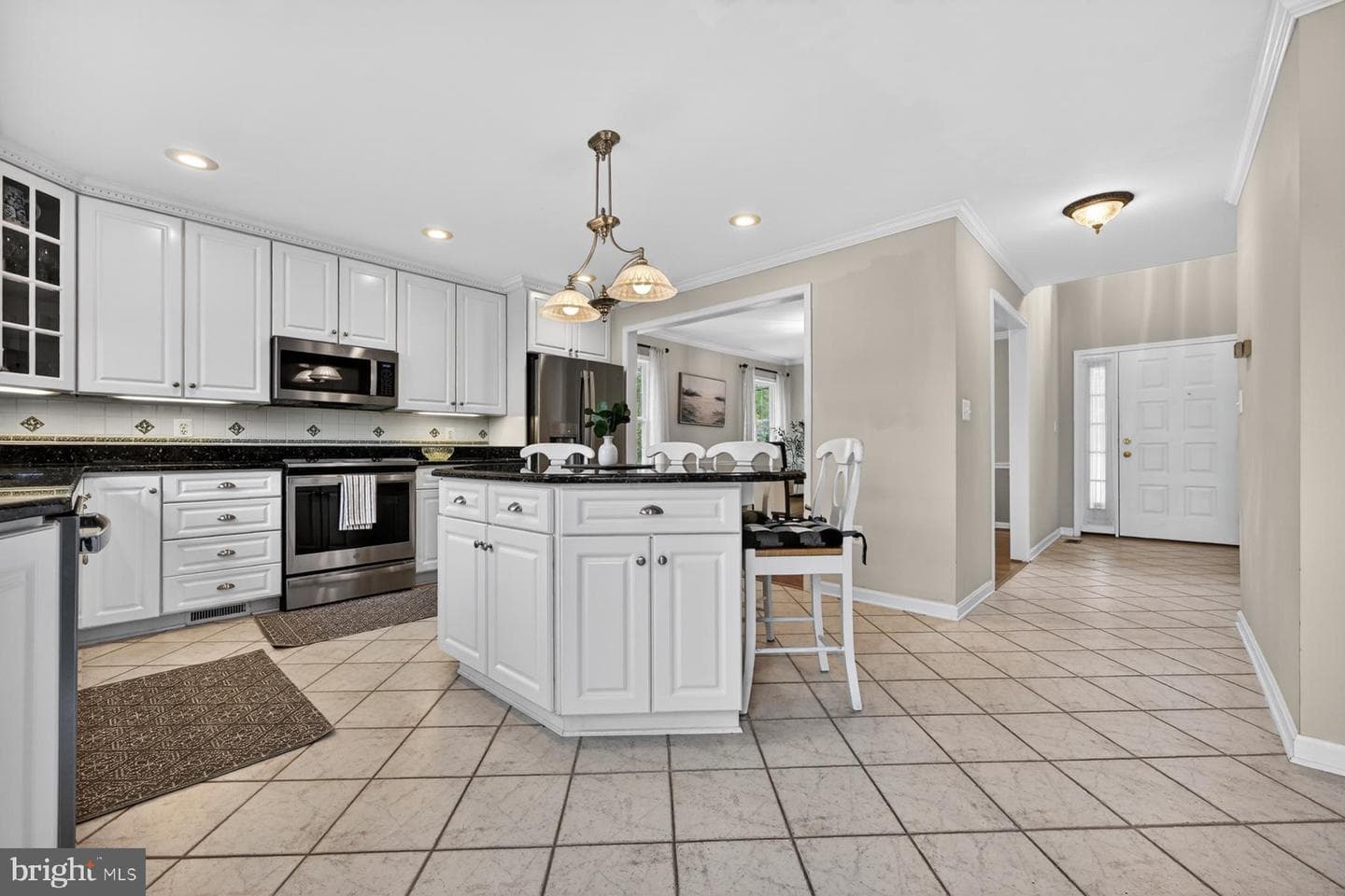 928 Waterview Drive photo 11