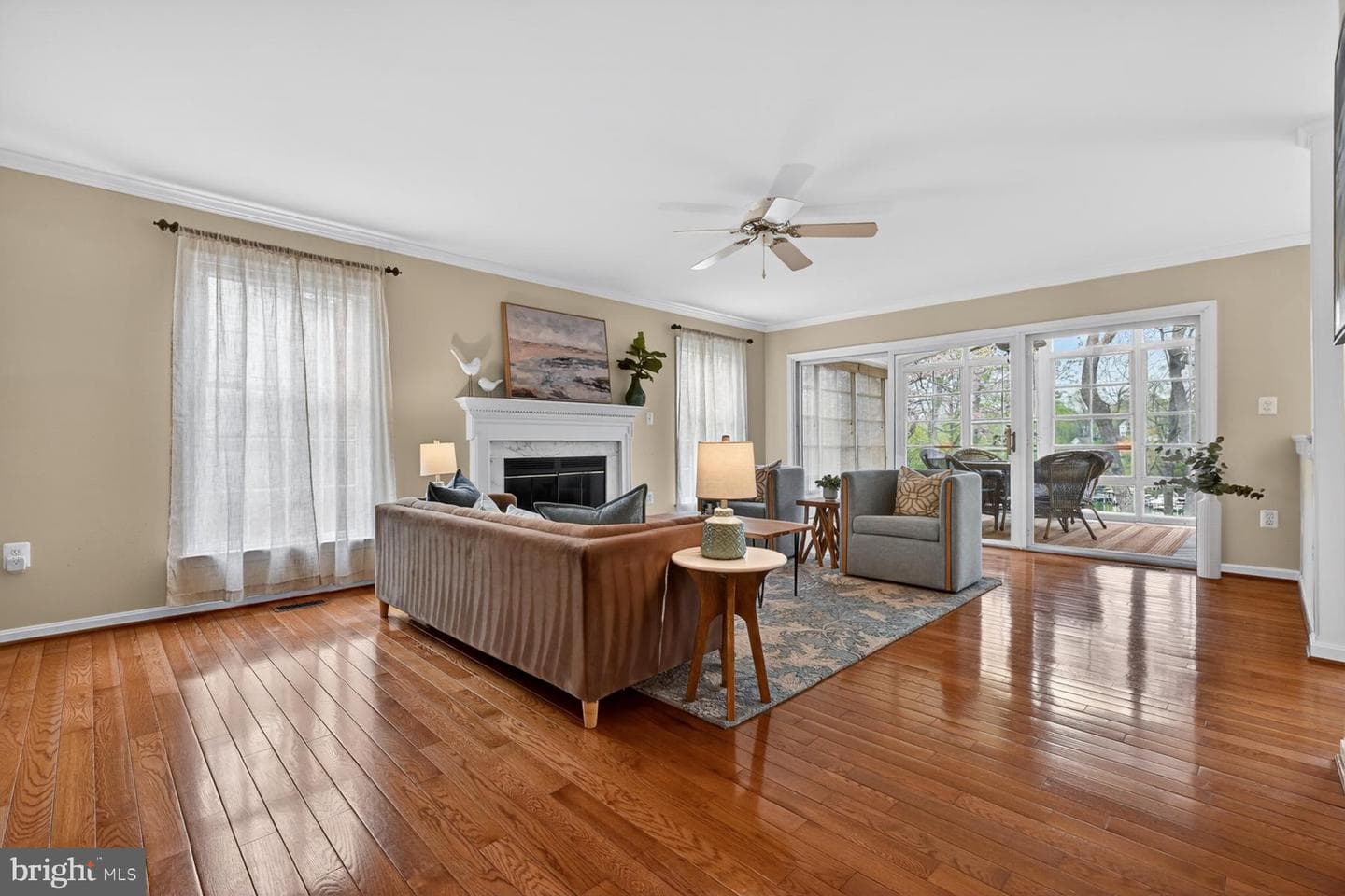928 Waterview Drive photo 5