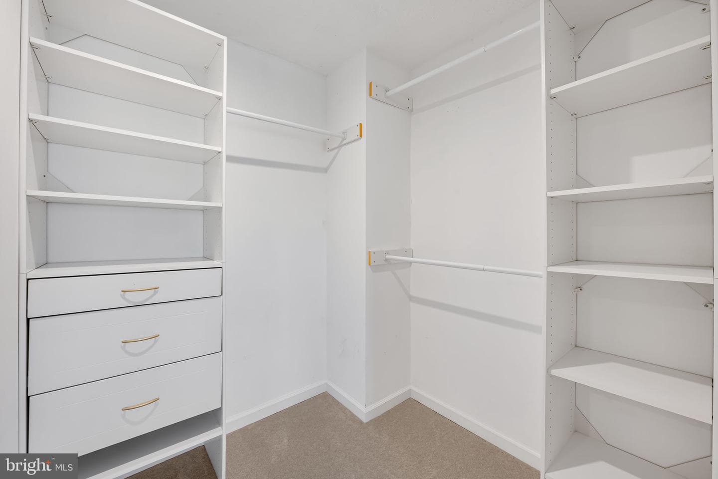8121 Tower Bridge Drive photo 21