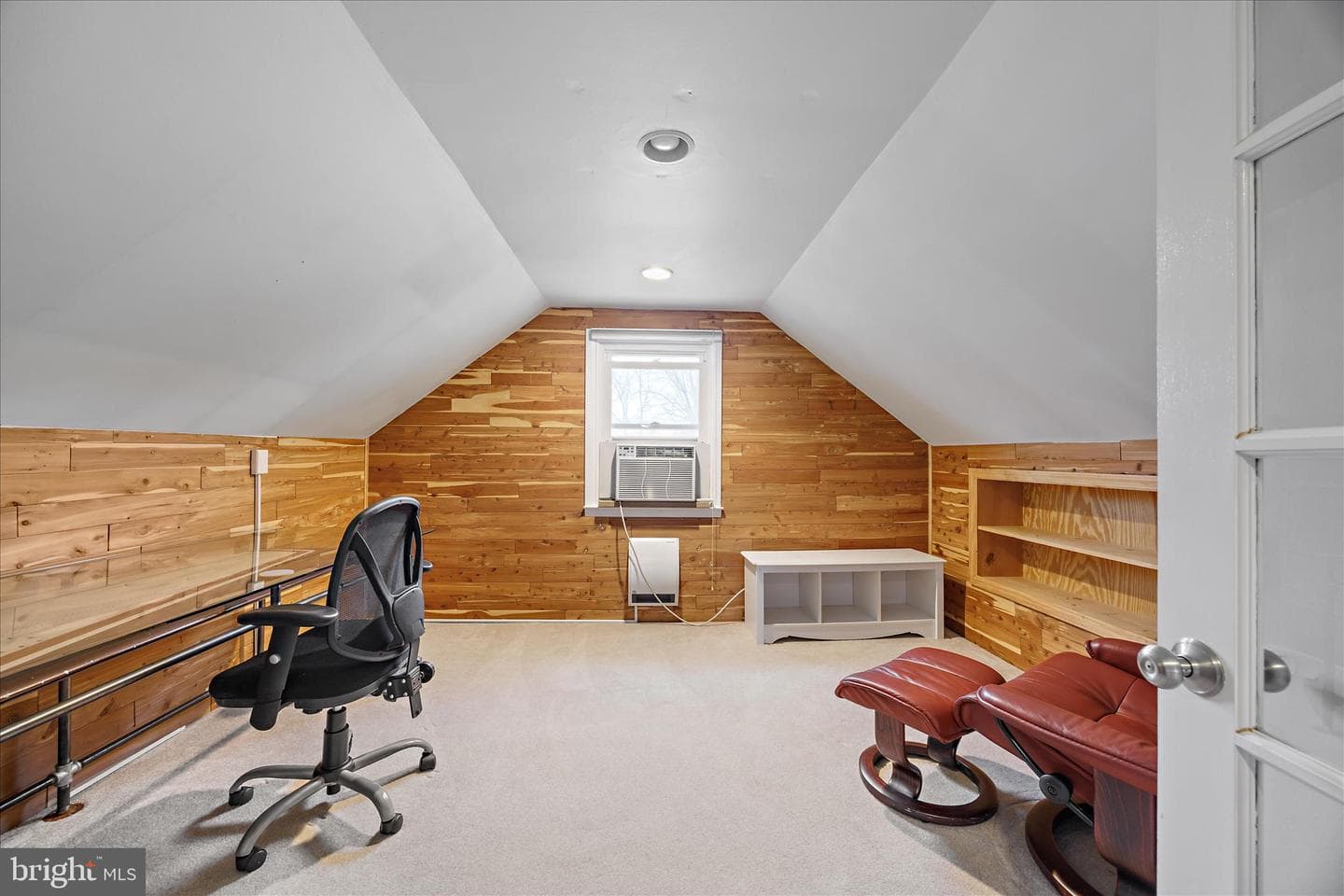 811 Teakwood Drive photo 28
