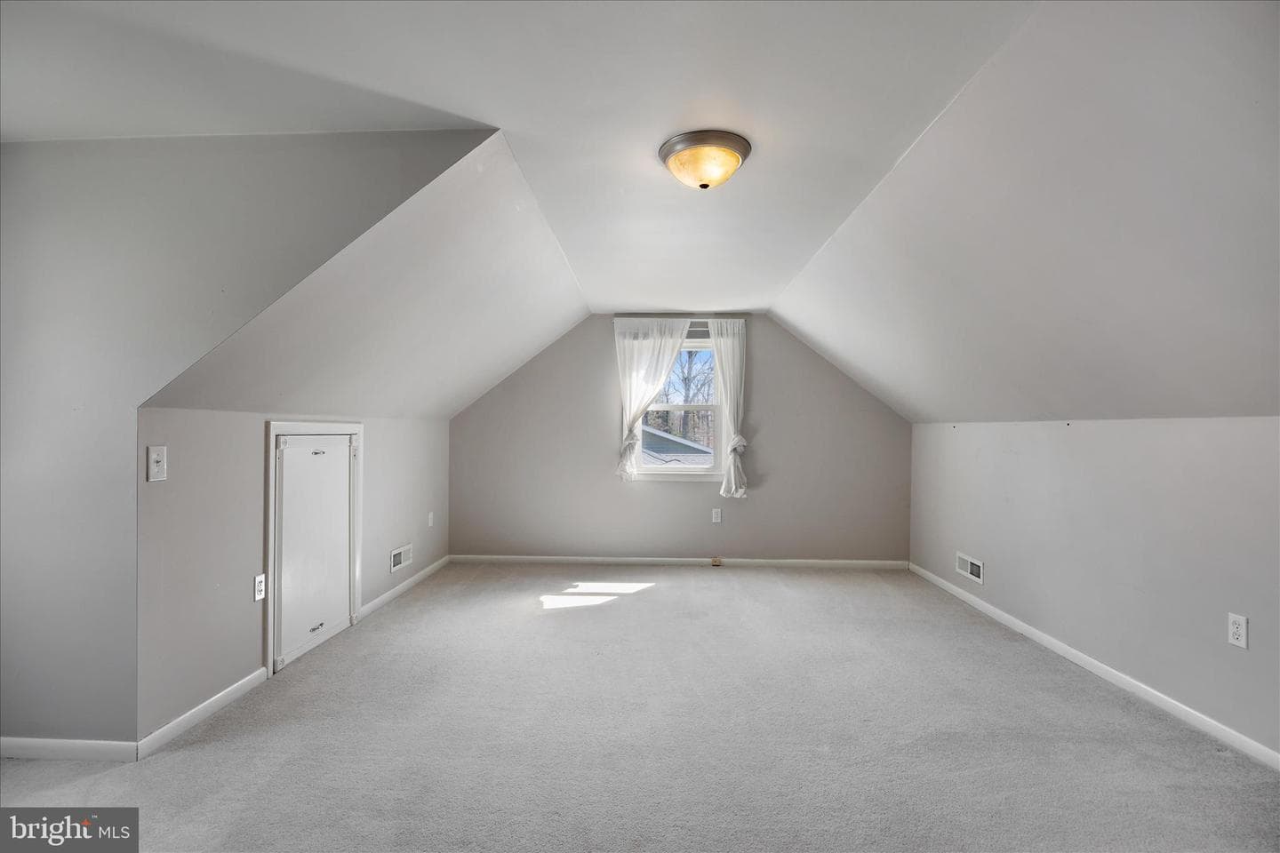 811 Teakwood Drive photo 33