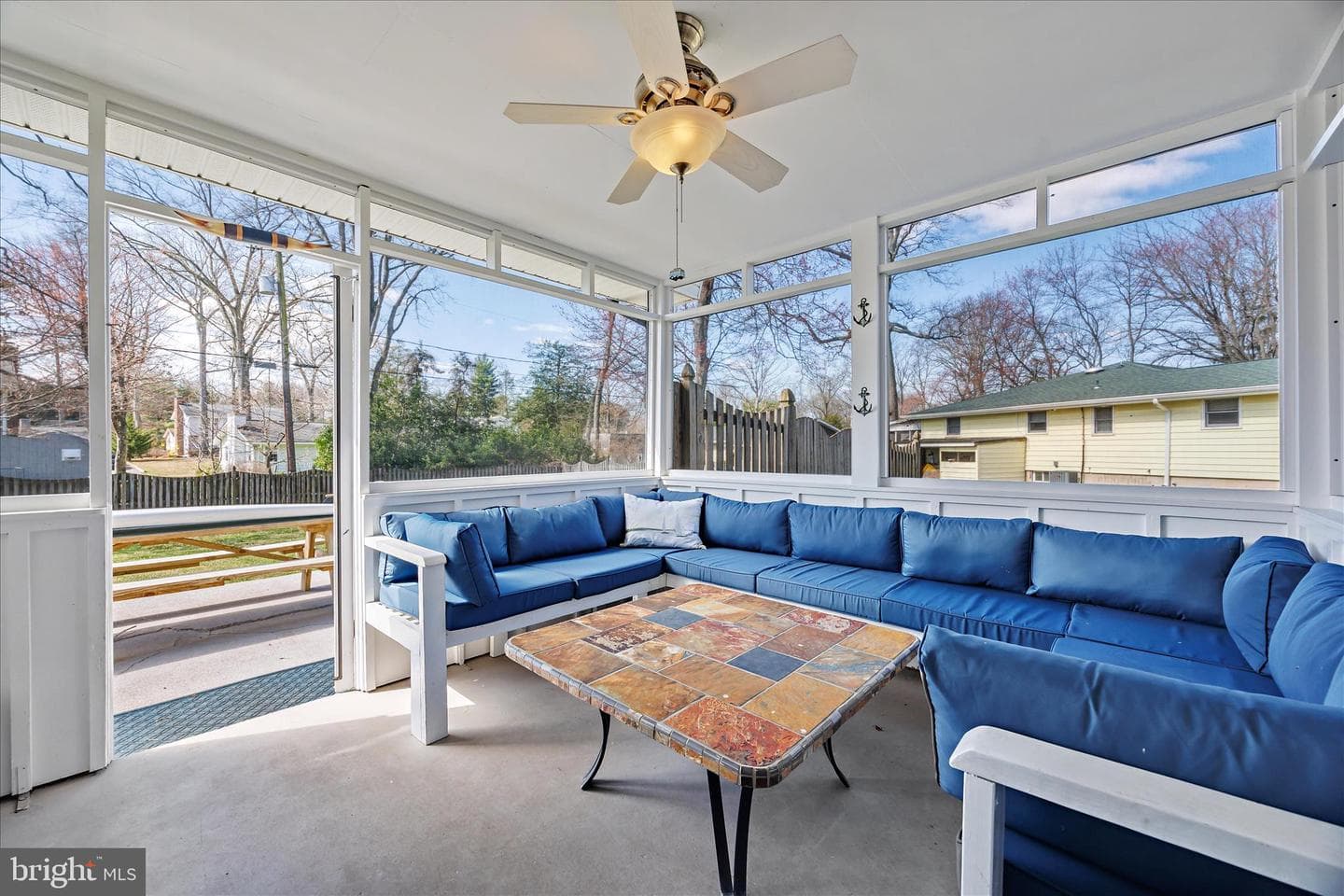 811 Teakwood Drive photo 49