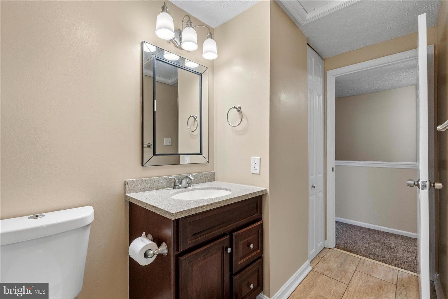 739 Willowby Run photo 19