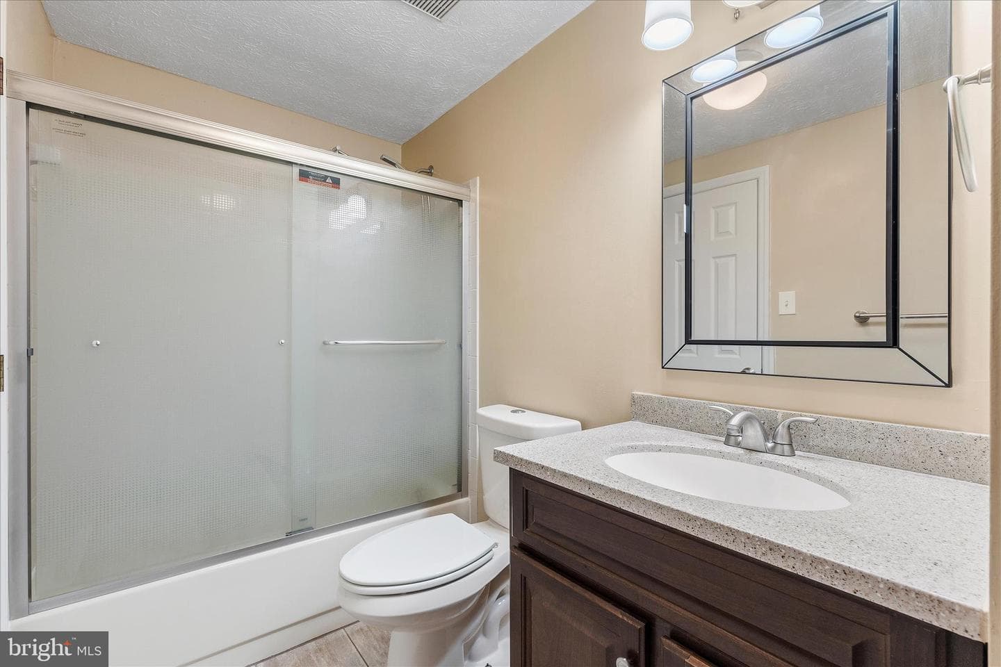 739 Willowby Run photo 20