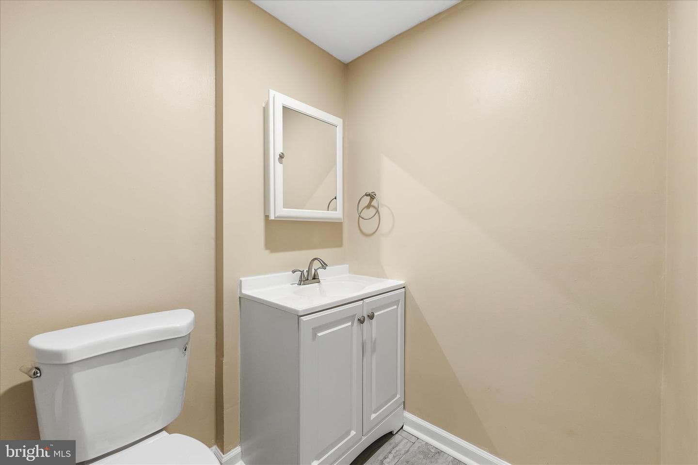 739 Willowby Run photo 24