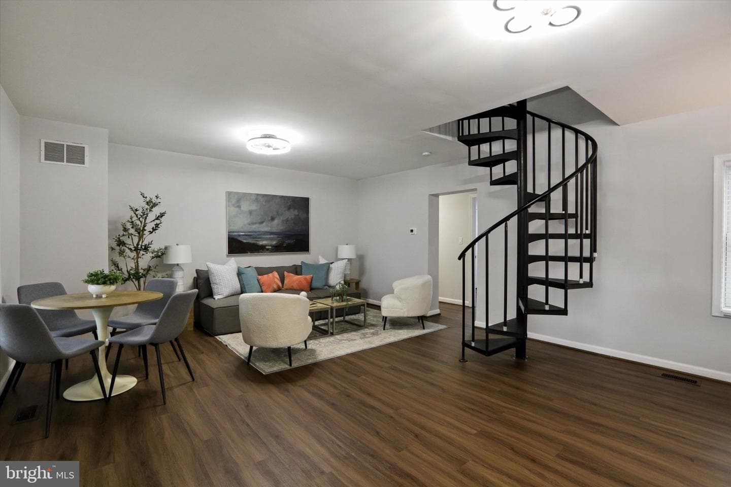 107 Ferndale Avenue photo 2