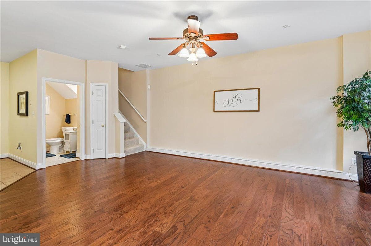 807 Oyster Court photo 6