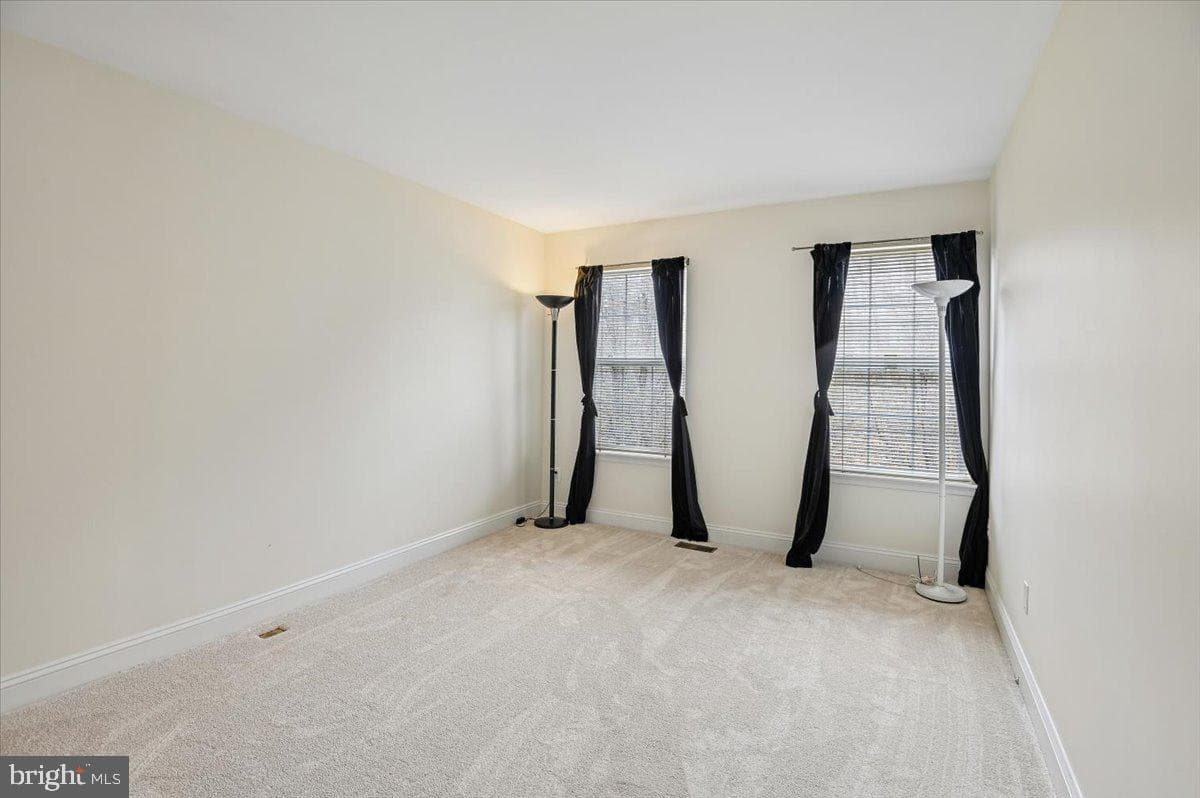 807 Oyster Court photo 7