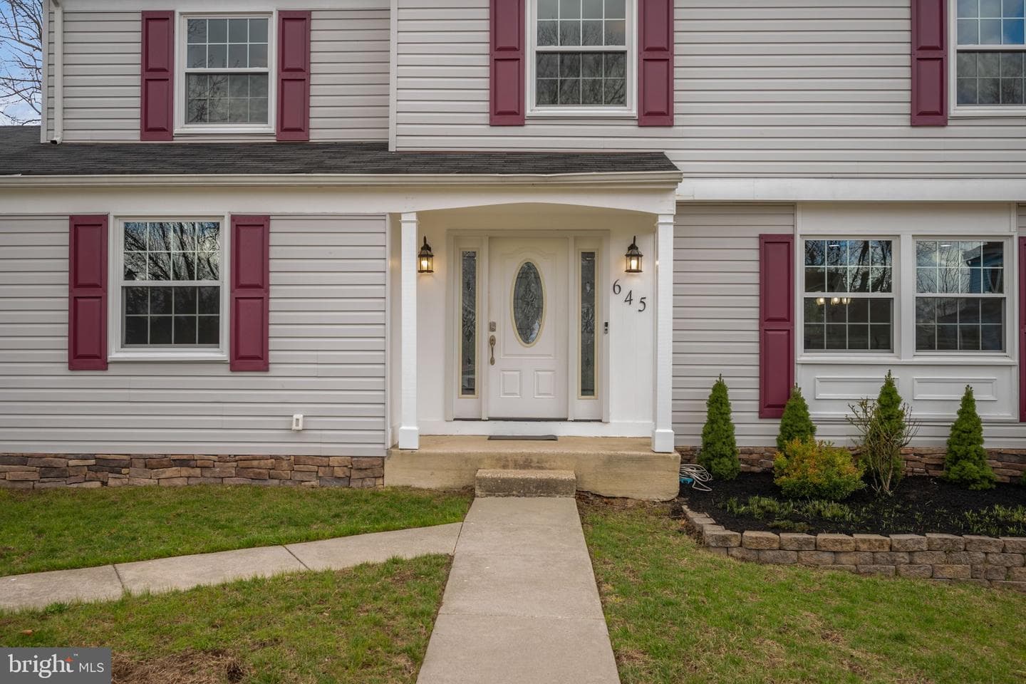 645 Ridgefield Court photo 45