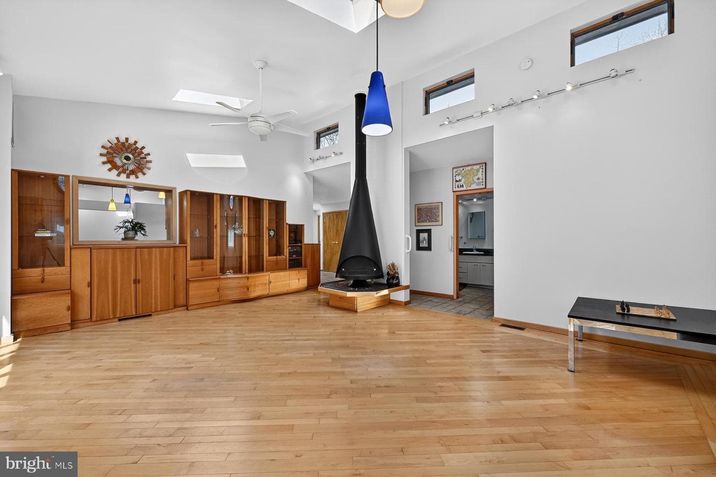 561 Arundel Drive photo 20