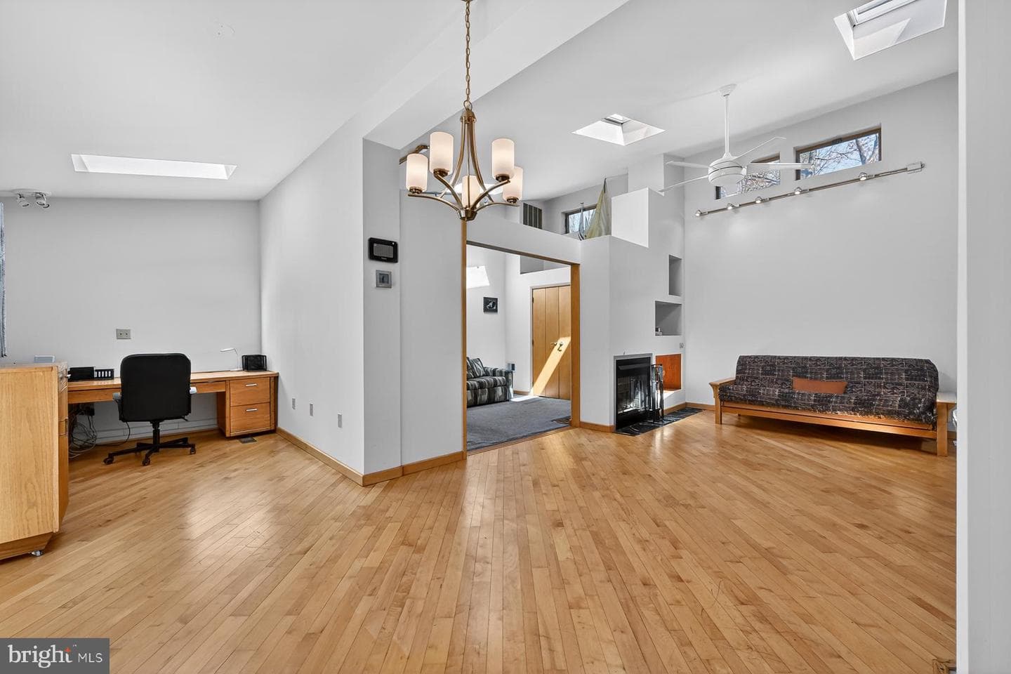 561 Arundel Drive photo 35