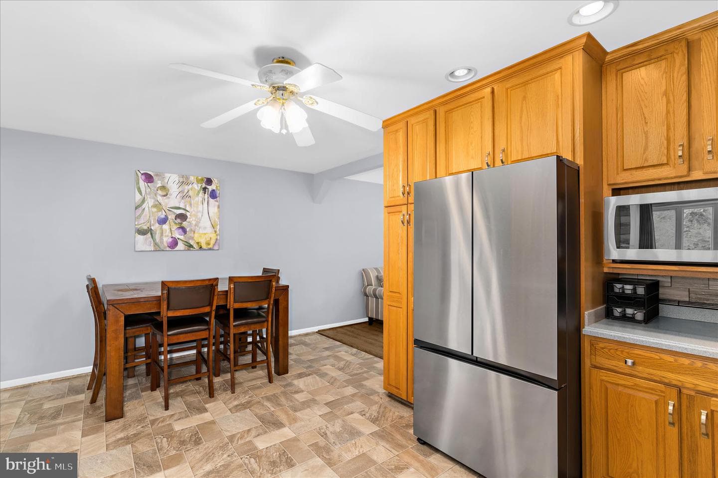 610 Sutton Drive photo 11
